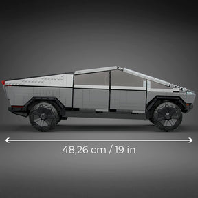 GWW84 - Tesla Cybertruck (Mega Construx)